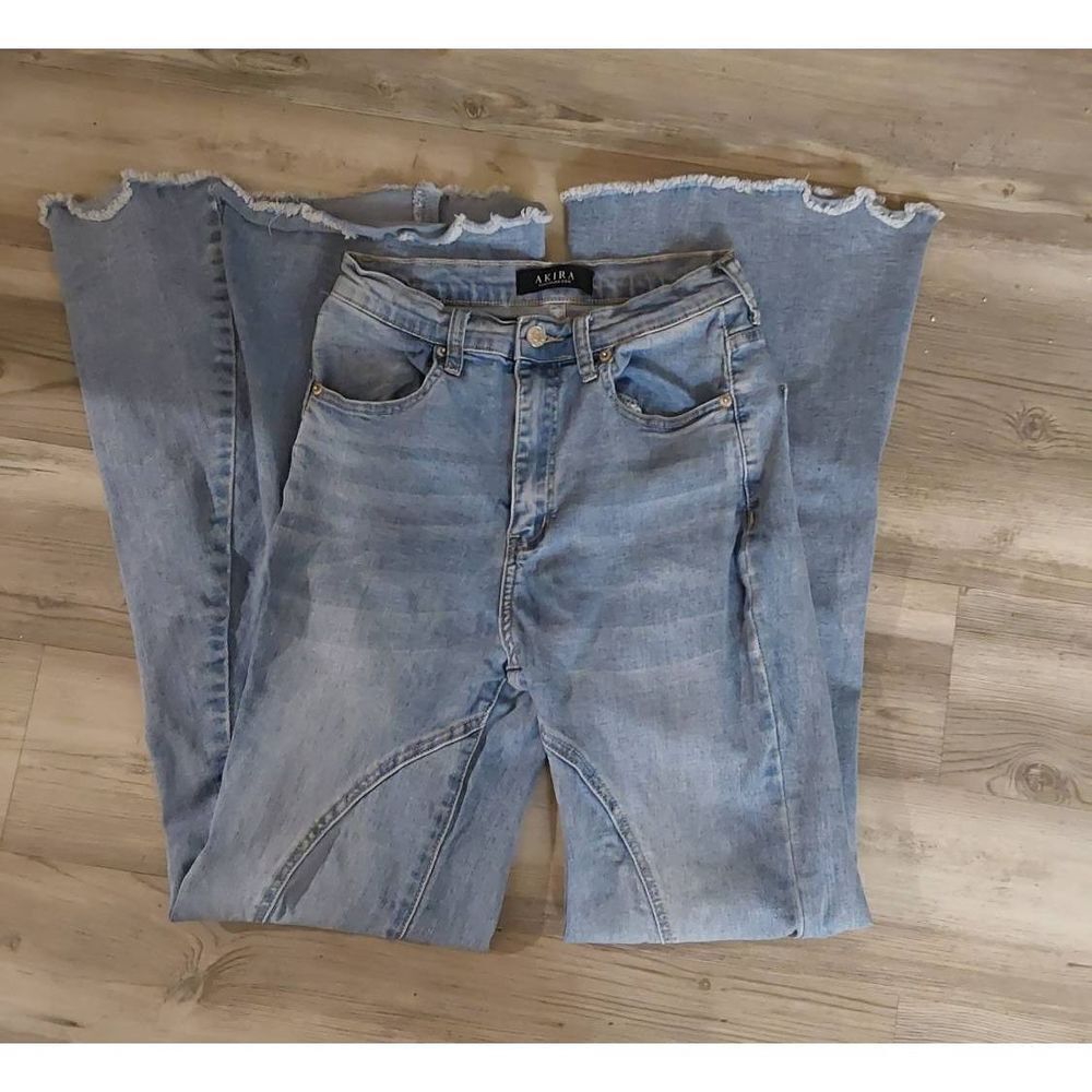 NWOT~Akira Super Flare Leg Stitch Detail Denim Jeans Sz 11 Juniors